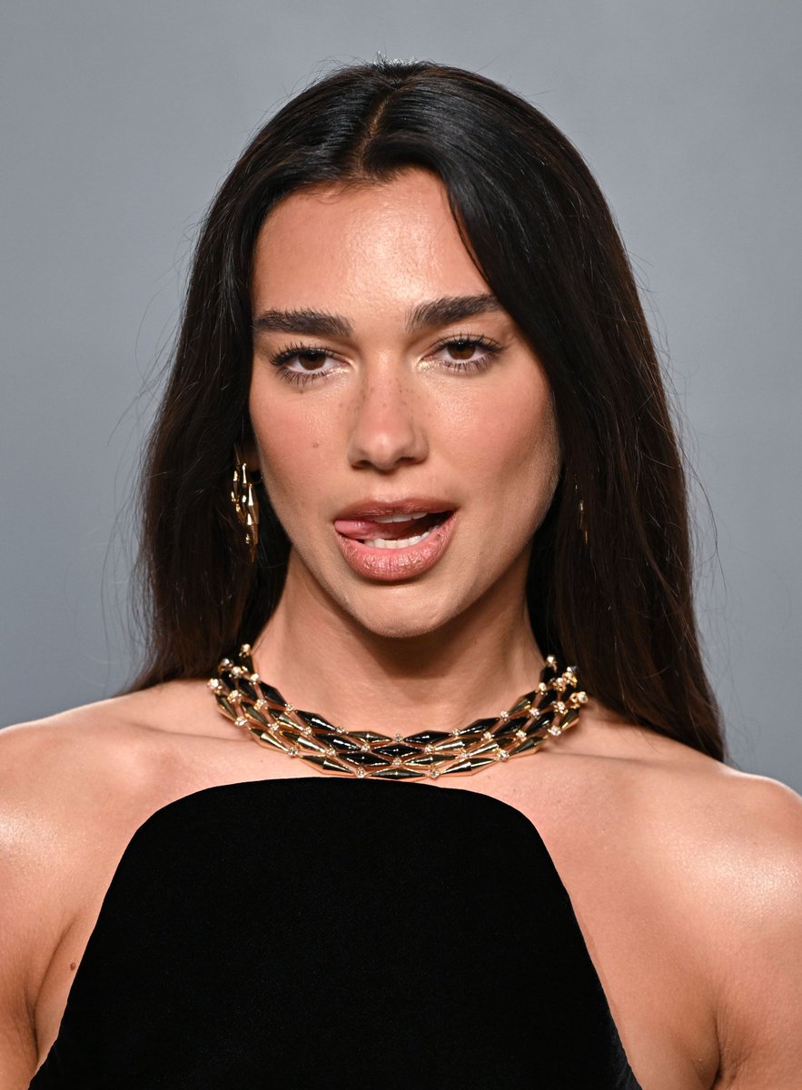 addictionlipa's tweet photo. it's a dua lipa thing https://t.co/hPC4CL1Z6q