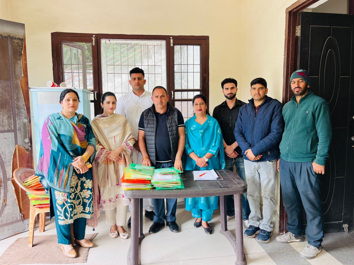 Samreen Khan tweet media