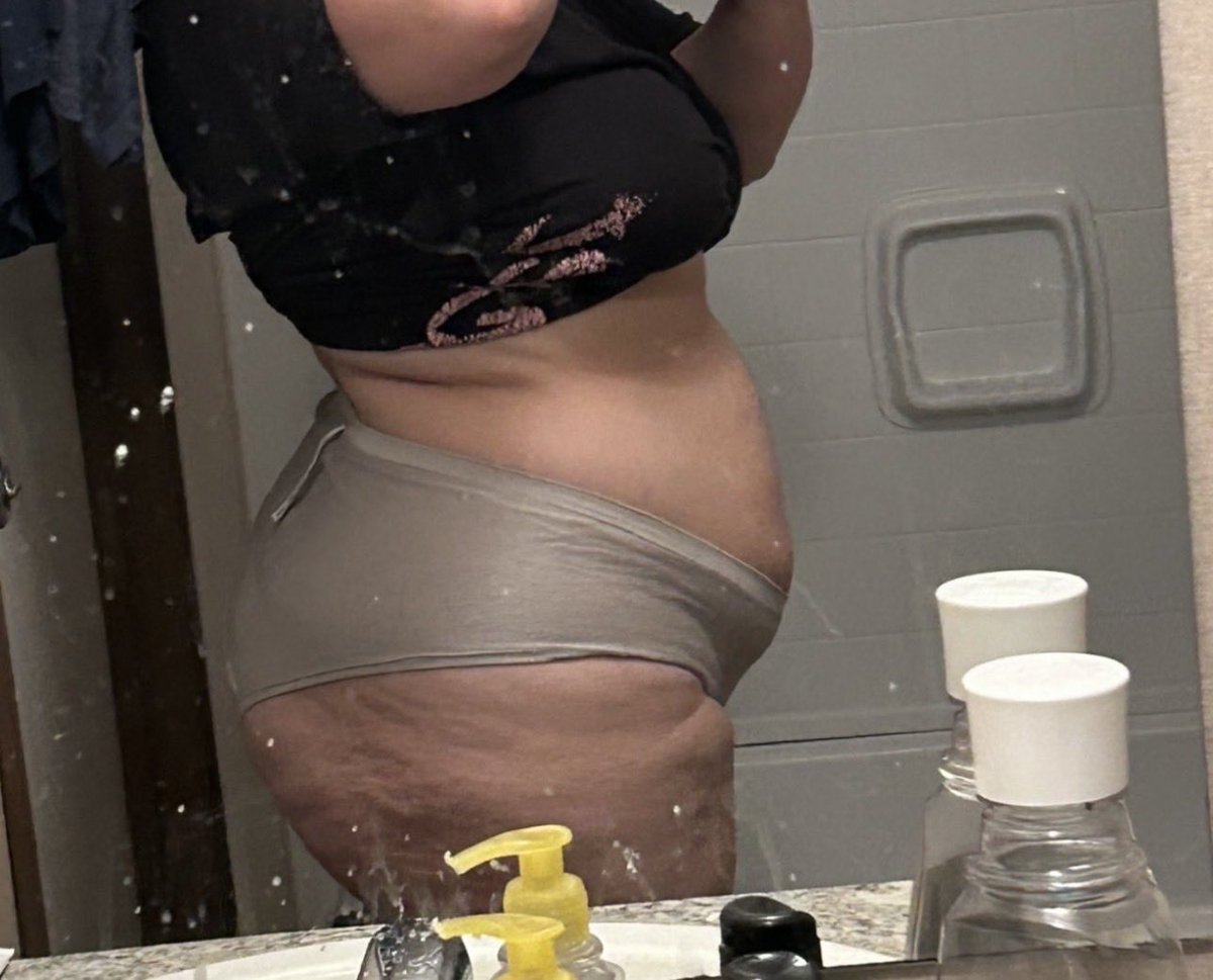 clover🪽💤 tweet media