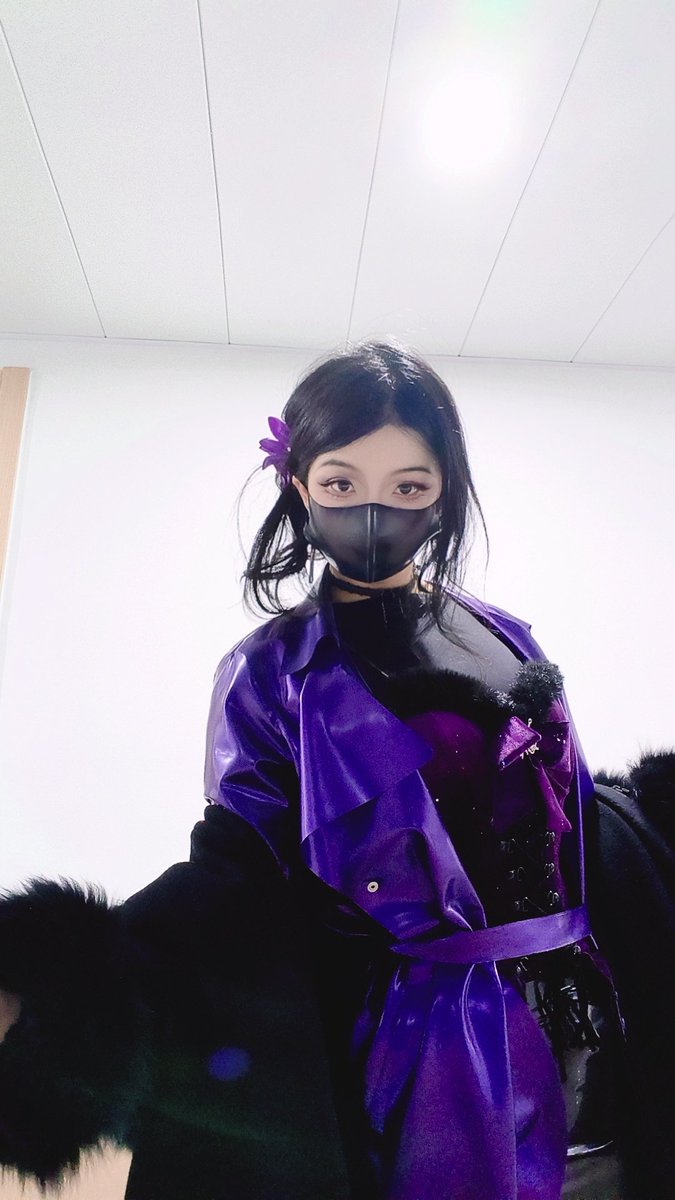 绮语S_Findom🖤 tweet media