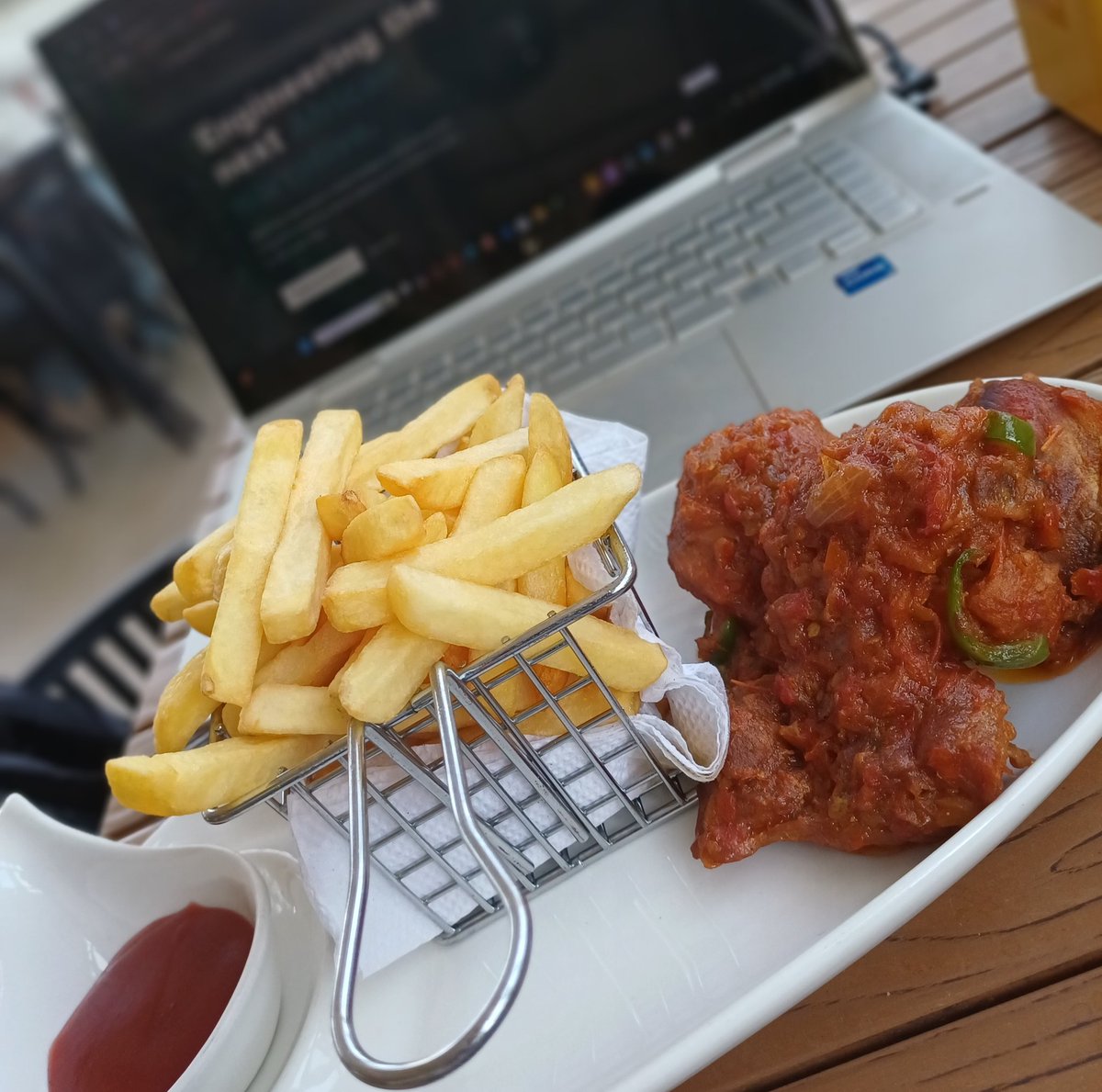 Ral Andrew tweet media