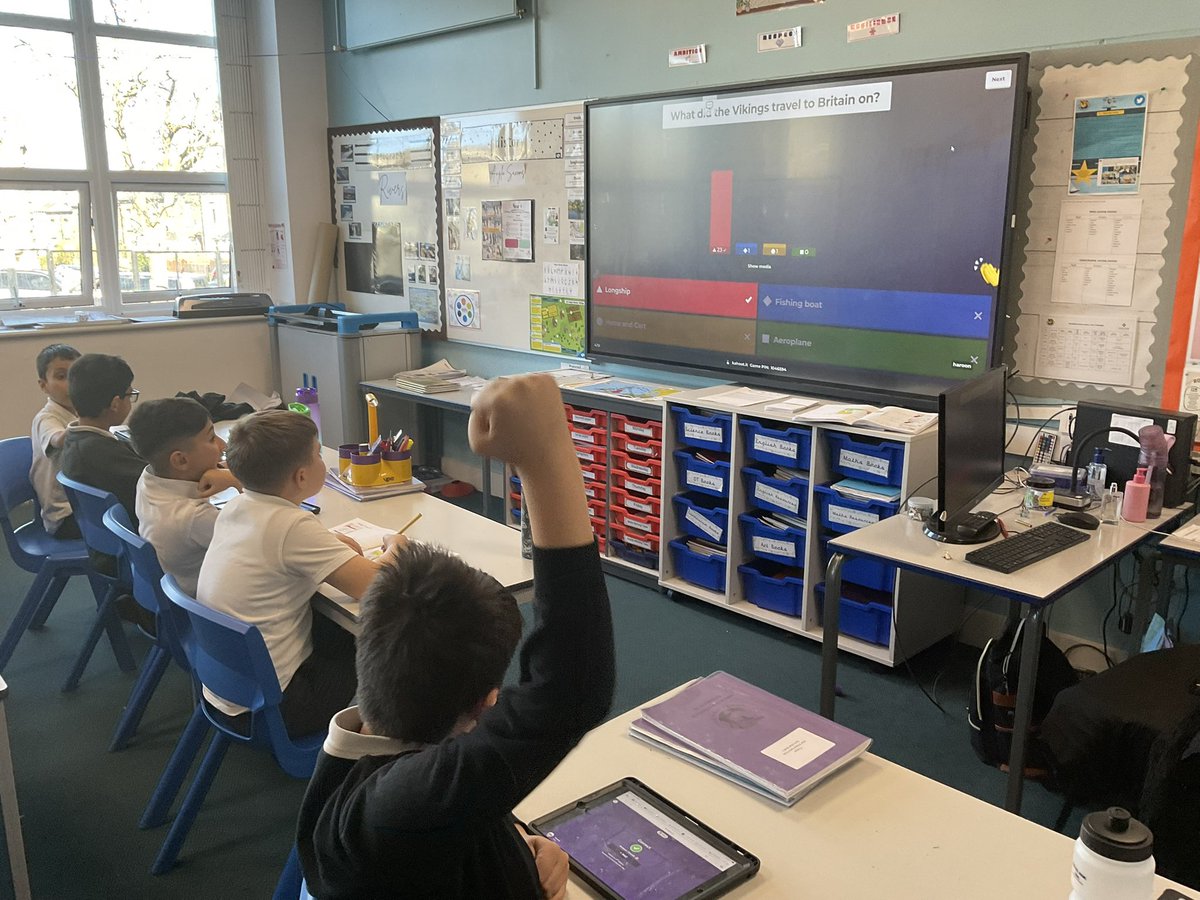 MarshfieldPS's tweet image. Year 4 Rosa Parks worked incredibly hard during a fun history lesson all about where the Vikings came from and where they settled! #MPS #MPSHistory #Curriculum