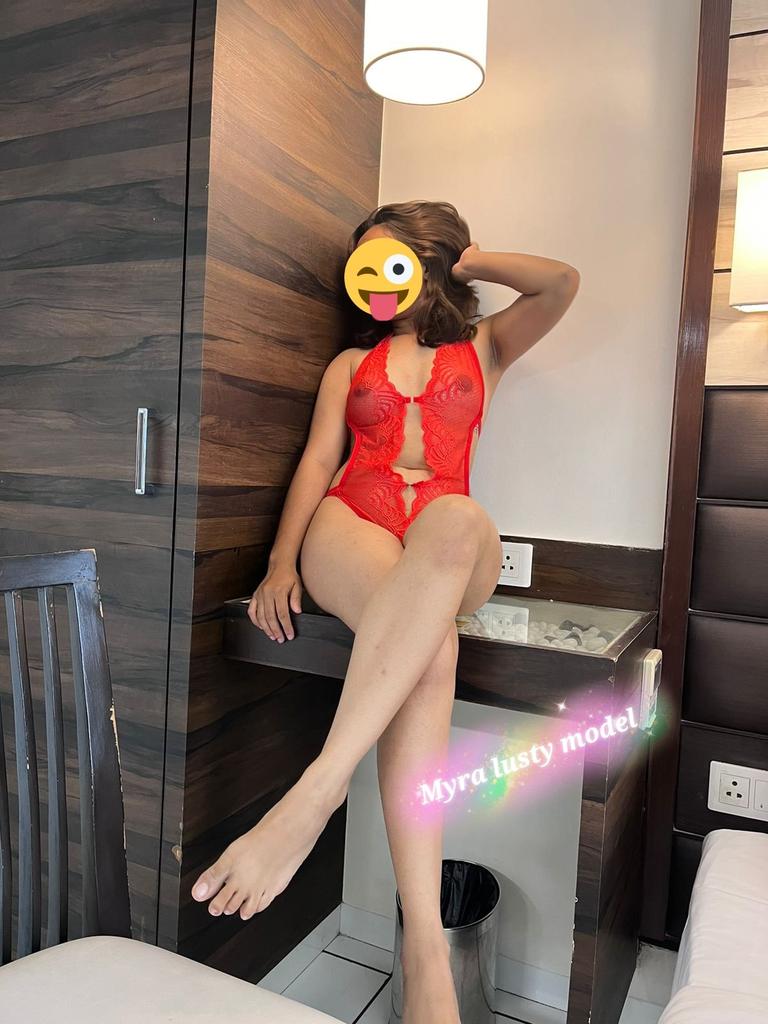 Myra Erotic 👄 tweet media