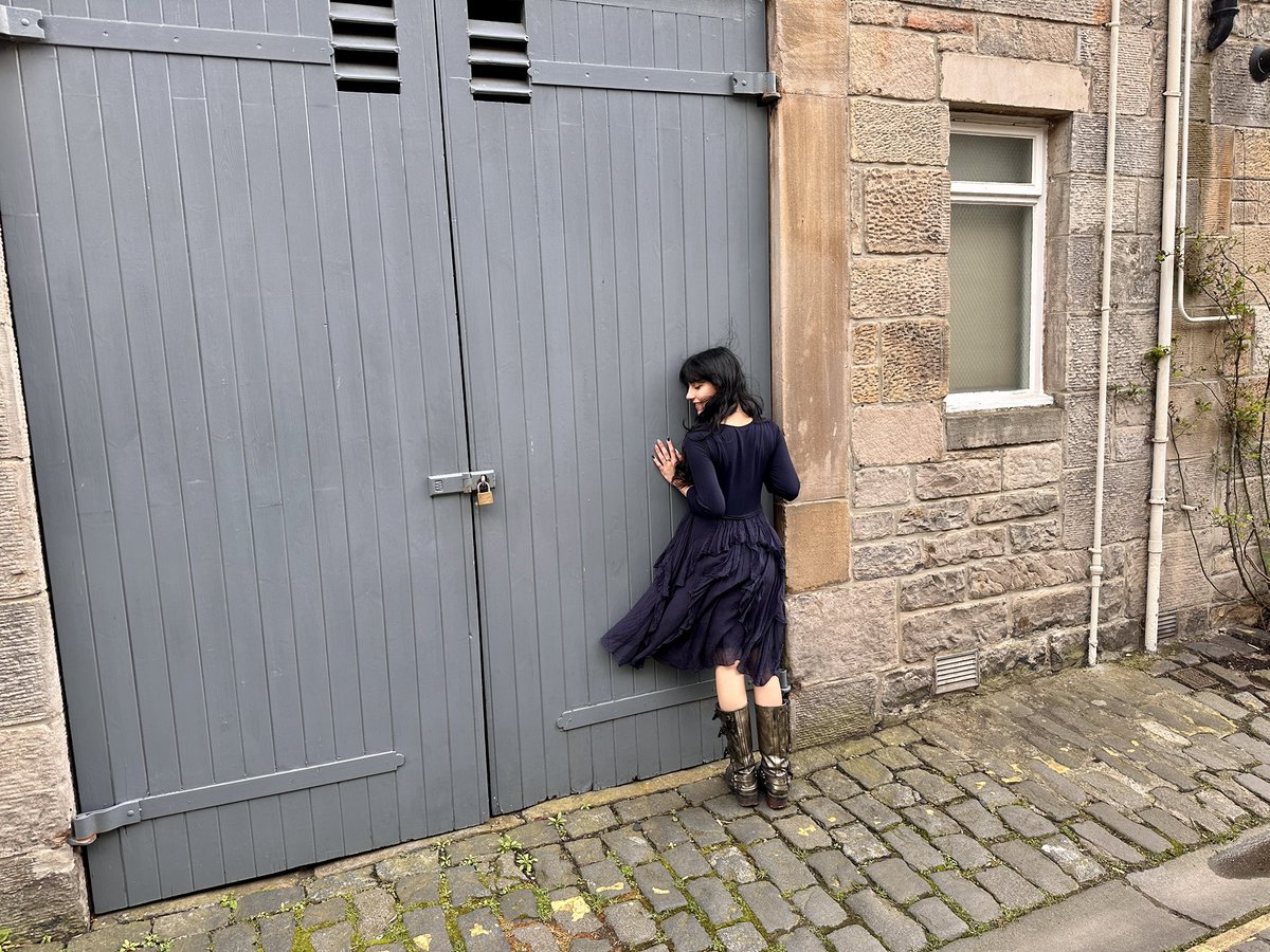 nida 𓃹 tweet media