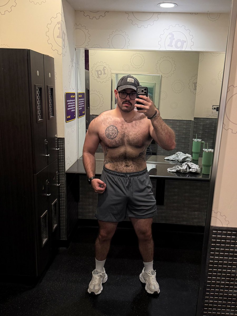 Polar Bear 🐻‍❄️ tweet media