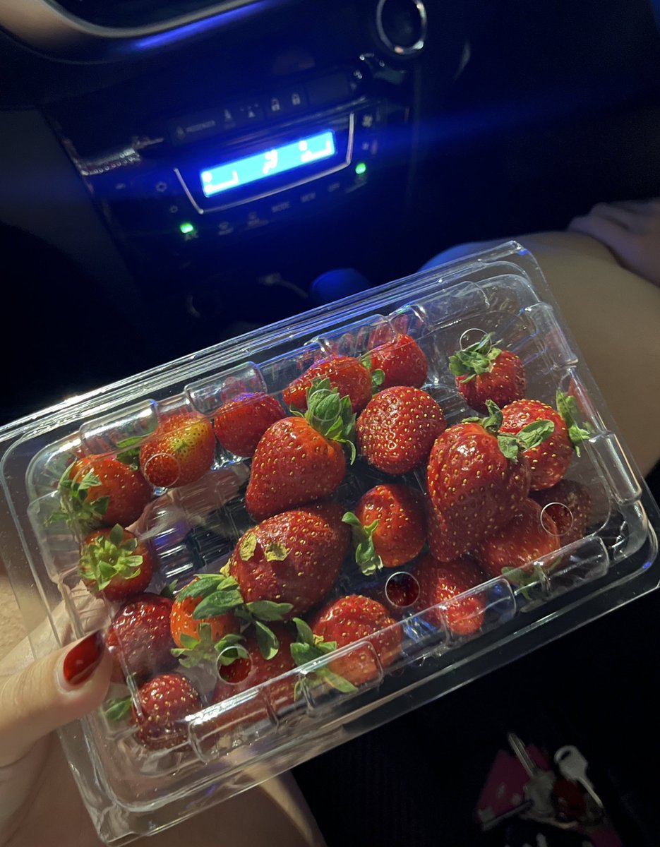 是个无趣的小朋友 tweet media