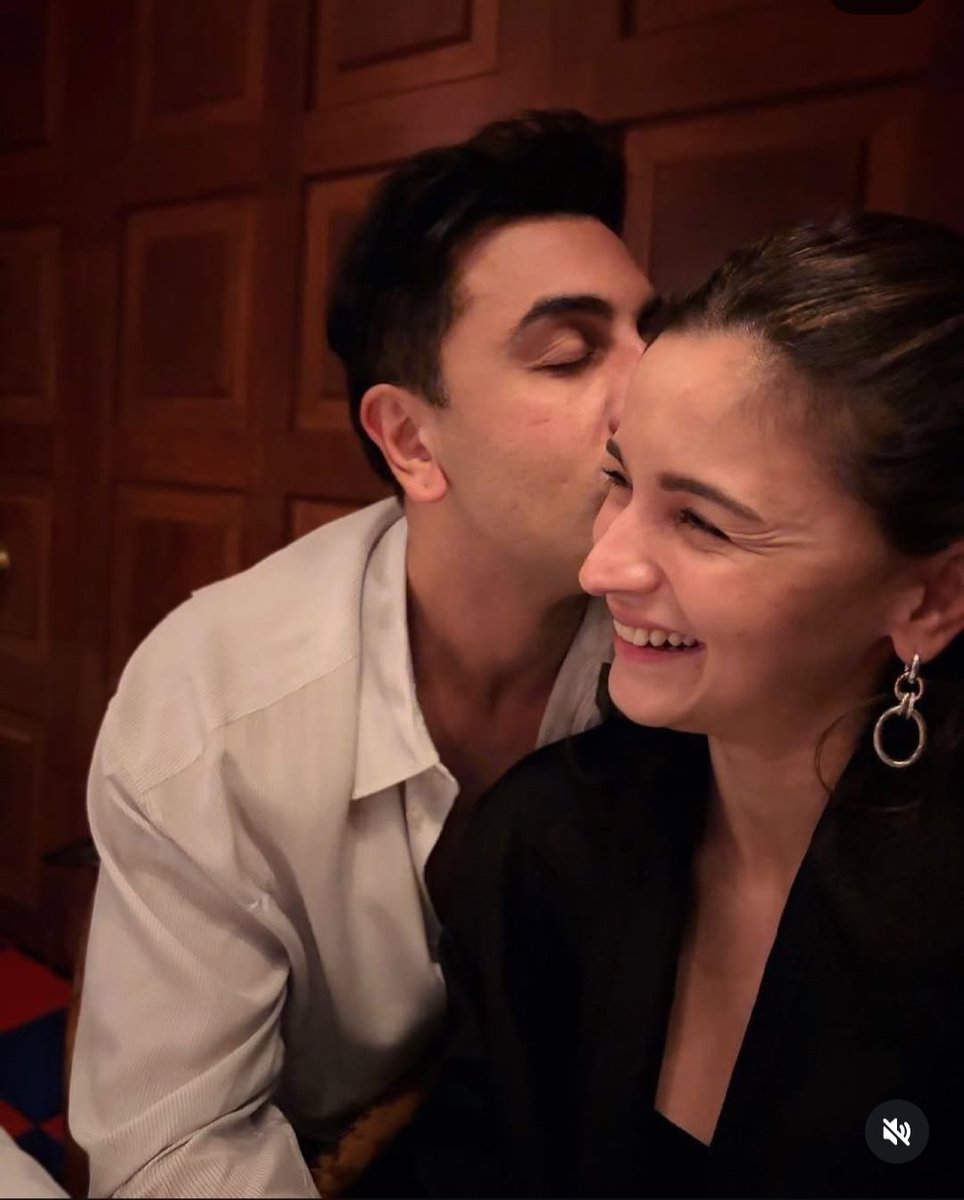 Sweethearts ❤️ #RanbirKapoor