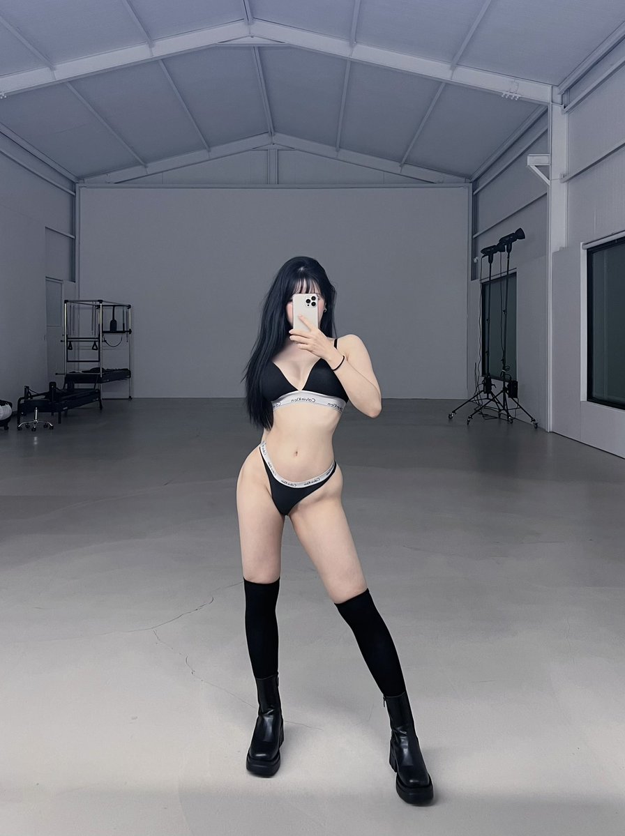 나나윤 tweet media