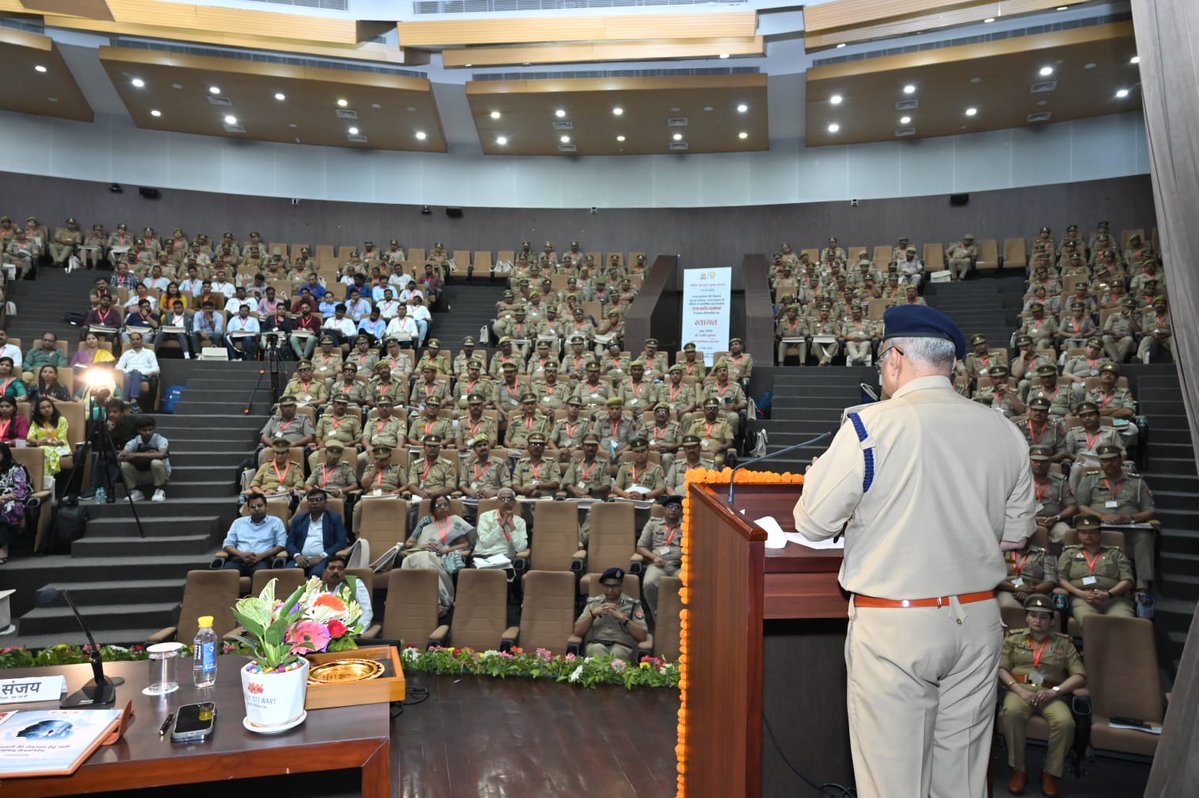 Women & Child Security Org 1090 | UP Police tweet media