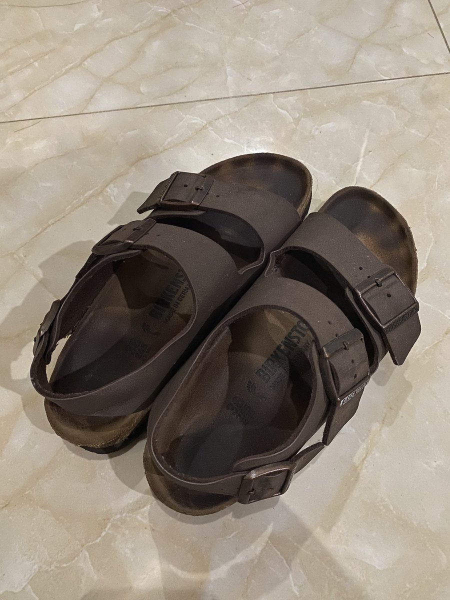 pptchjh's tweet photo. ส่งต่อรองเท้าแตะ Birkenstock Milano Size 38 (245) ส่งต่อ 750 ส่งฟรี สภาพดีน้า ของแท้ #ส่งต่อรองเท้า #รองเท้ามือสอง #ส่งต่อรองเท้าแตะ #รองเท้าแตะมือสอง #birkenstock #ส่งต่อbirken #birkenมือสอง #birkenstockthailand #birkenstockมือสอง https://t.co/tmnI8fbiDp