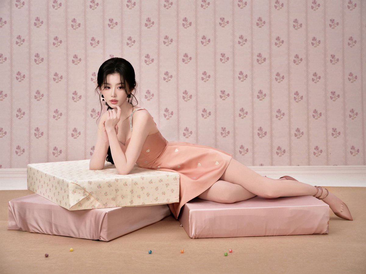 bai_lu_twh's tweet photo. #KongXueer #SnowKong #SherryKong #孔雪儿 🇨🇳💘💘💘
Kong Xueer for a Victoria's Secret brand event
#VictoriasSecret https://t.co/x7eheCa8Rv