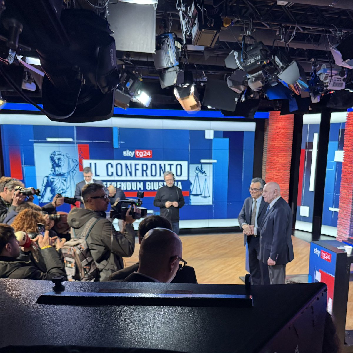 David Rhodes tweet media