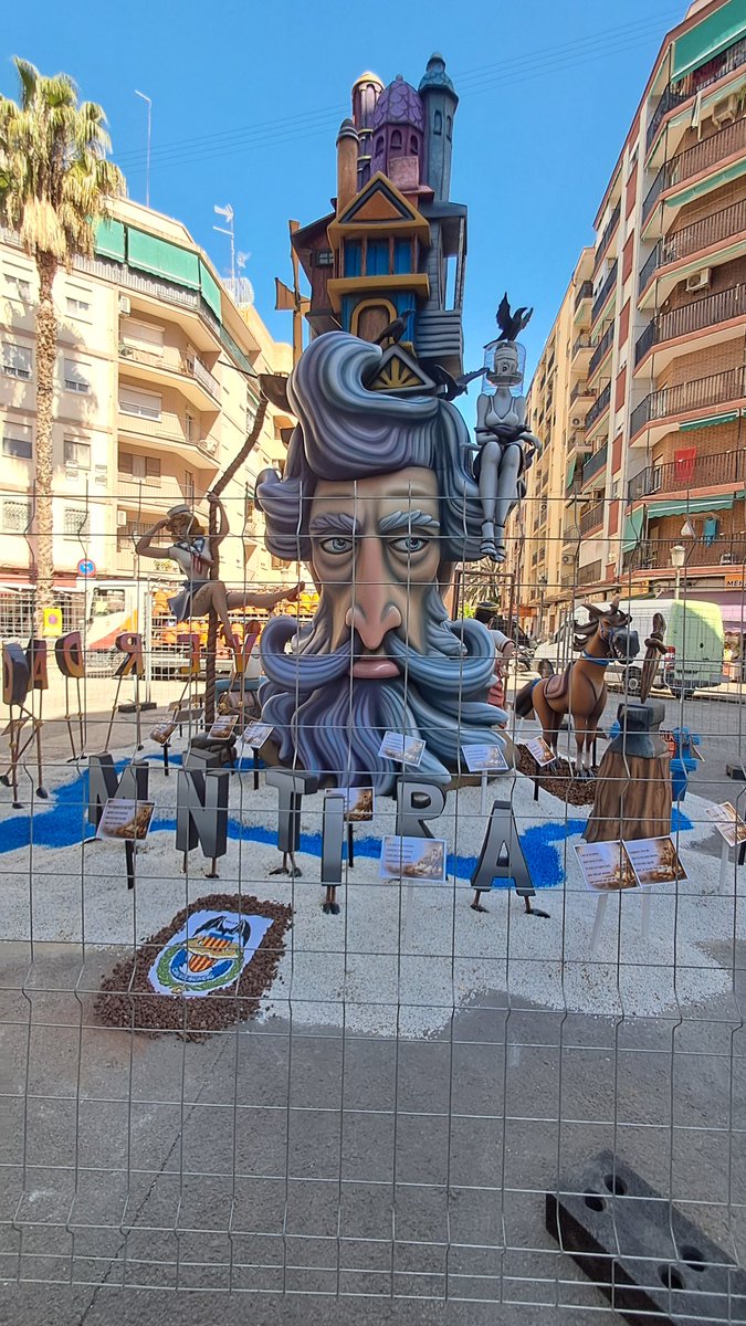 Los20Estelares's tweet photo. Fallas 2026 Valencia 🚀🔥🧨
Falles 2026 València 🚀🔥🧨
#fallasvalencia #Fallas2026 #Falles2026 #Los20Radio #los20estelares https://t.co/4L4shoQk32