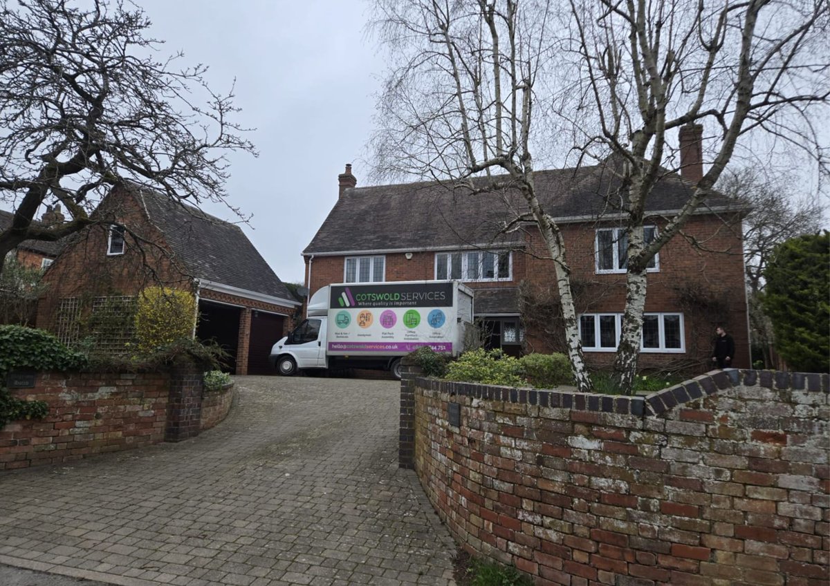 AnthonyCSR's tweet photo. Moving soon? Don’t risk it with just anyone.

When it comes to your home, your belongings, and your peace of mind — choosing a trusted, 5⭐ rated removals company isn’t a luxury… it’s a must.

At Cotswold Services Removals Ltd, our reputation is built on delivering stress-free, reliable moves every single time.

🚚 Why customers choose us:
✔️ 5-star reviewed service you can rely on
✔️ Professional, experienced team
✔️ Careful handling of your valuables
✔️ On-time, efficient moves with no hassle

We don’t just move boxes — we move homes, businesses, and lives with care and precision.

💬 Don’t leave your move to chance. Choose a company people trust.

📞 Get your free quote today and secure your move with a team that delivers.

Cotswold Services Removals Ltd — Moving You Forward, The Right Way.