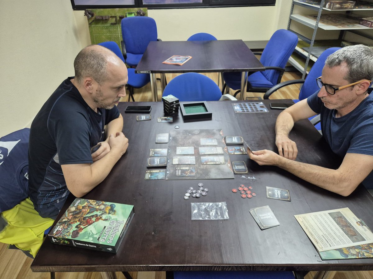 Eclipse Editorial tweet media