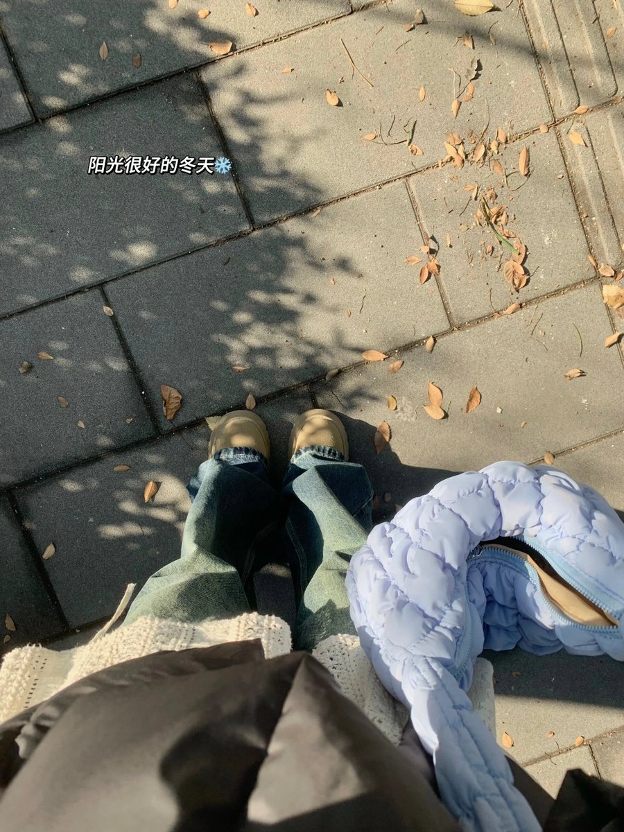 daniela leonr tweet media