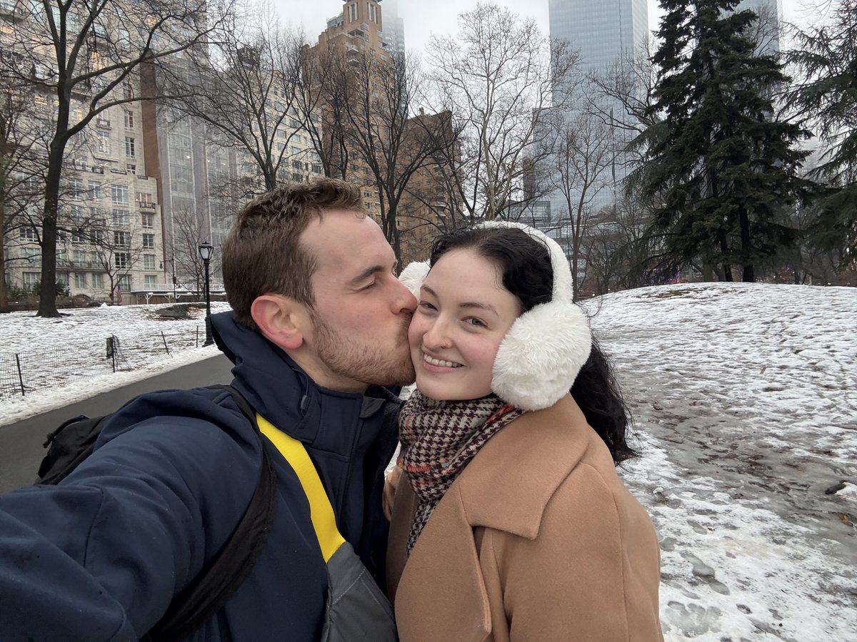 Dan (6 foot 3) 🔜 Houston tweet media