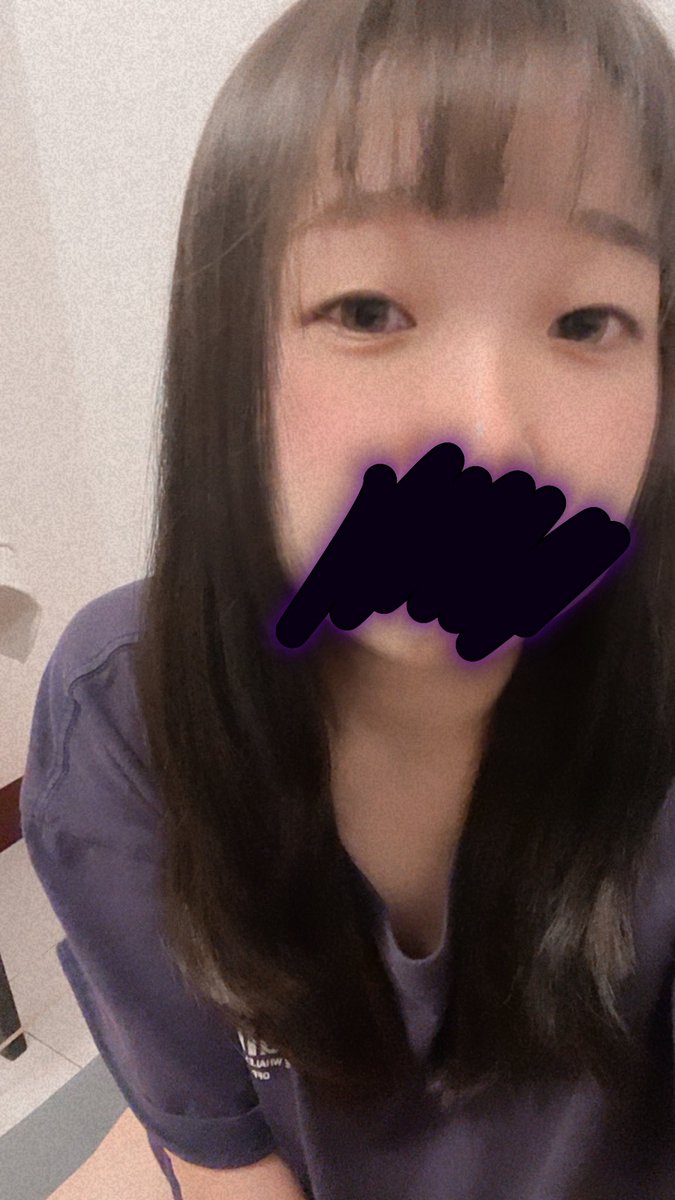 1533333😈 tweet media