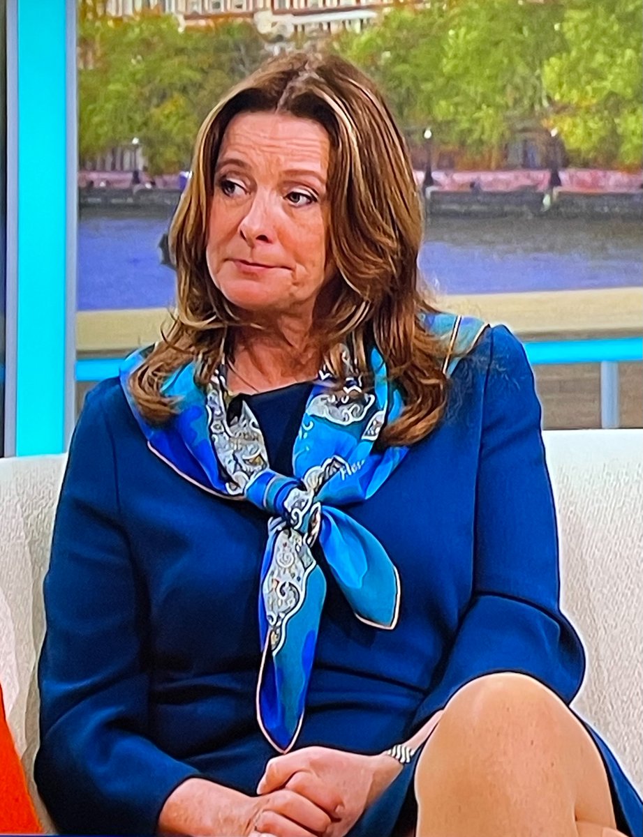 victor/victoria tweet media