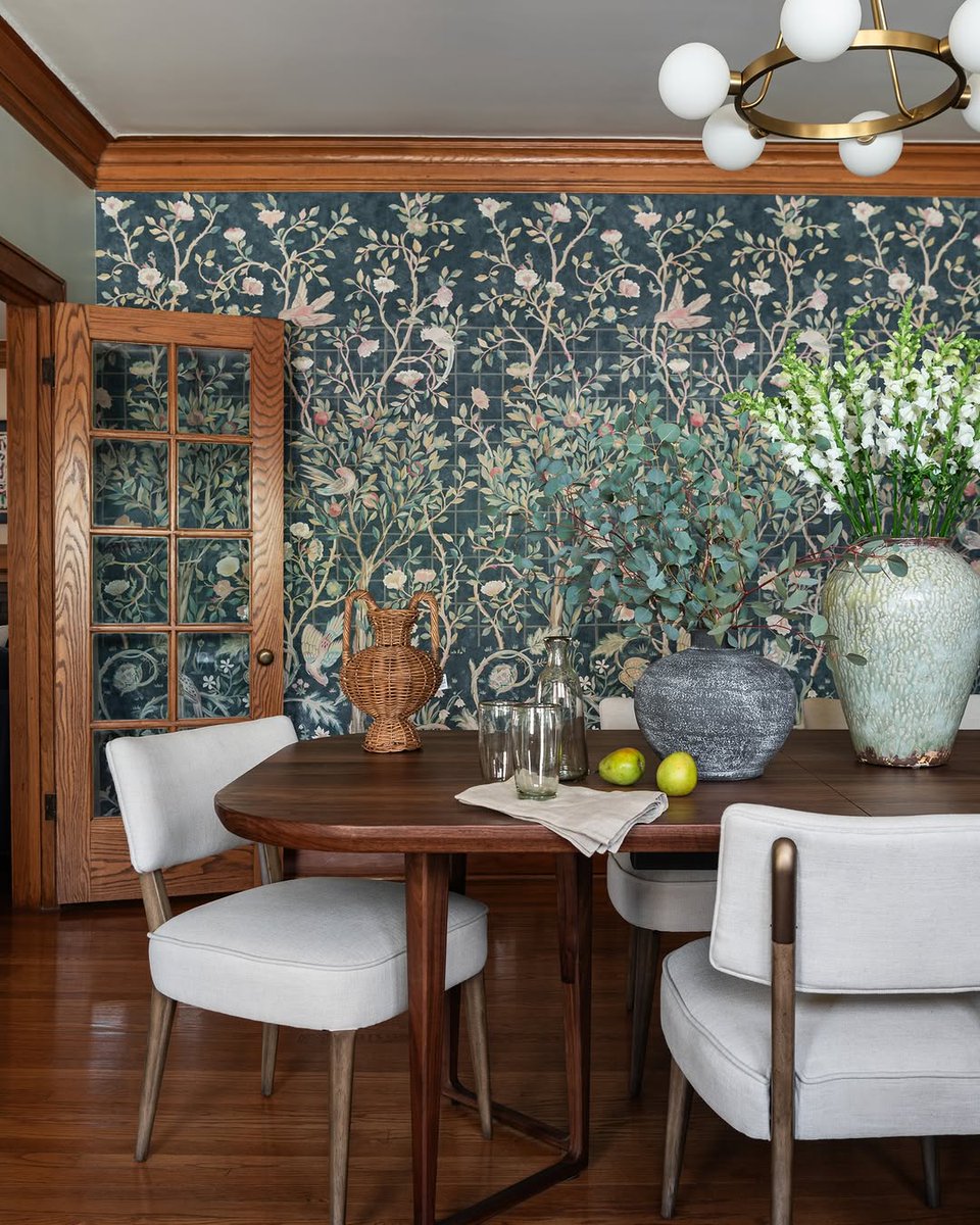 HandmadeTables's tweet image. 🍀Happy St. Patrick's Day!🍀

Want your own; design it below! ⬇️

🔗bit.ly/EF_Contact_Us

#customtable #customdesign #furnituredesign