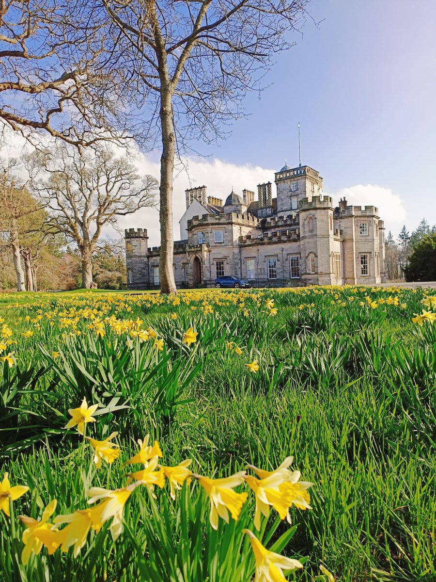 Winton Castle tweet media