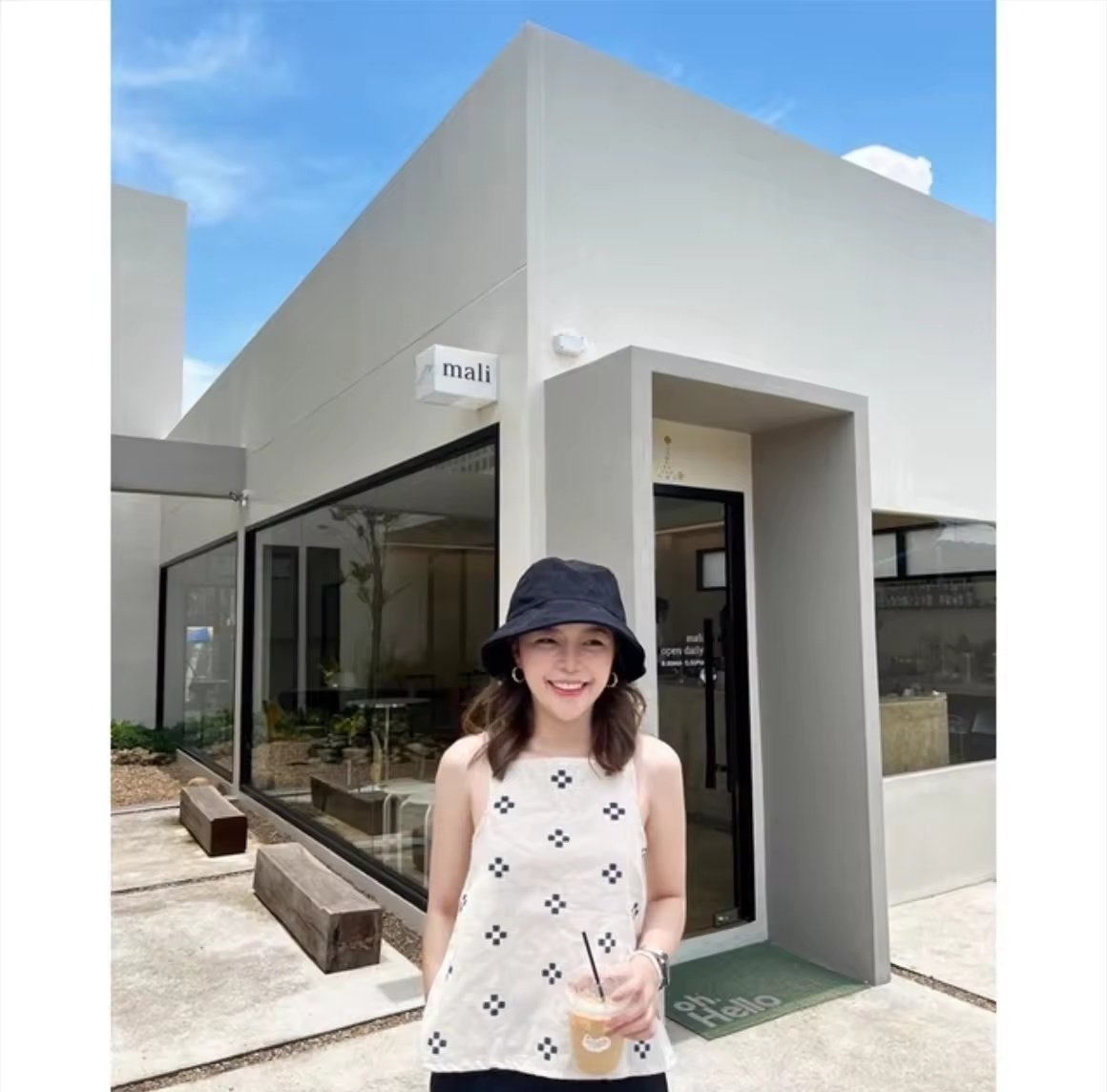 M_mprng's tweet photo. @maybe_athing เสื้อสายเดี่ยวแบบนี้เลยค่า น่ารักๆ minimal มากค่า 😊https://t.co/W9lB11Sdrf… https://t.co/9OEyFBTyBP
