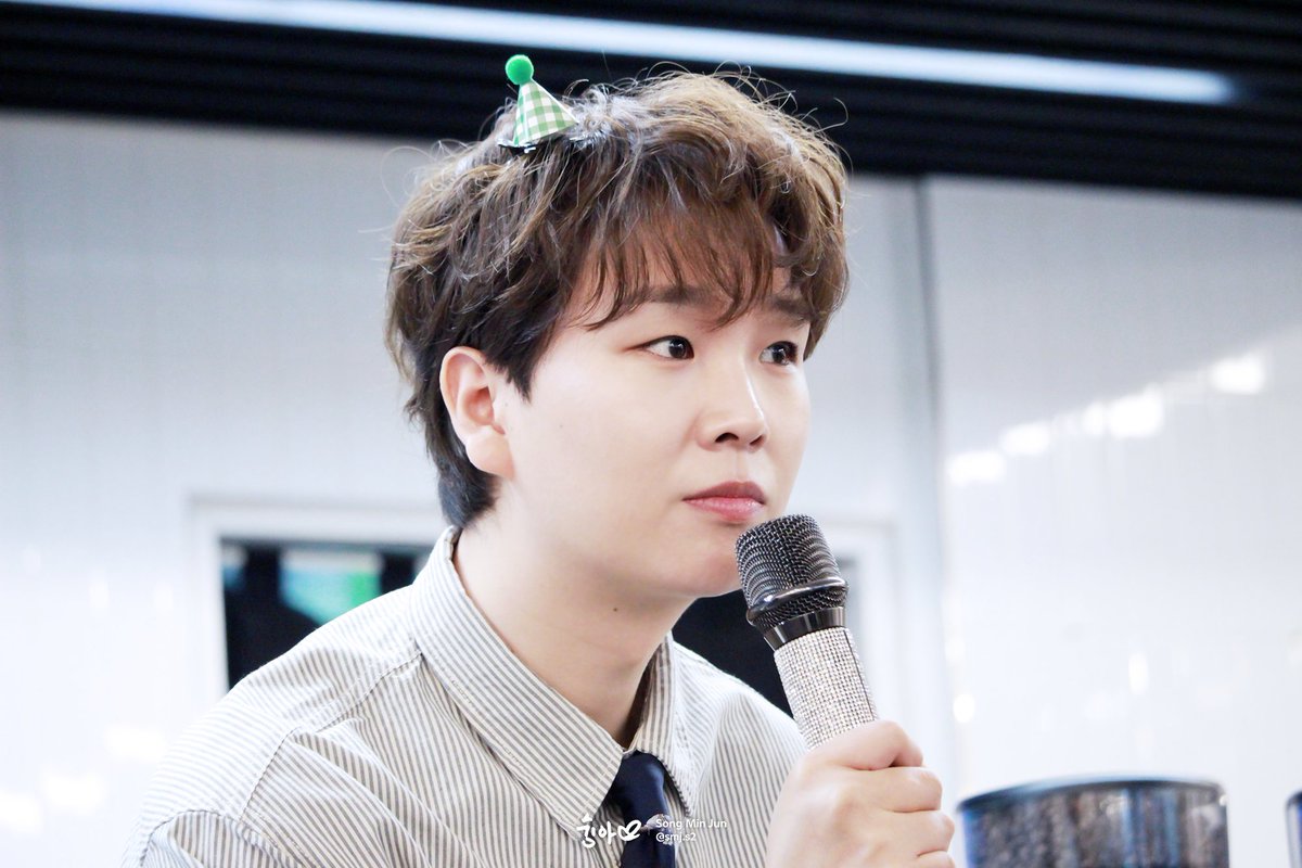 lifemt2's tweet photo. 260314 #송민준 생일 기념 미니 팬미팅 🎉💚 토크하고 생파도했더염 https://t.co/NyG7HwBNUt
