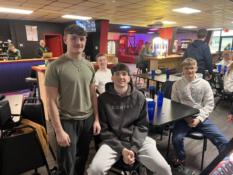 ๐
๐ซ๐๐๐ฆ๐๐ง ๐
๐๐ฅ๐๐จ๐ง๐ฌ tweet media