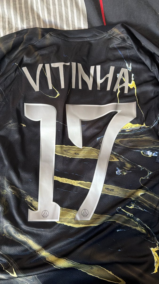 𝘓𝘪𝘭𝘰𝘶 tweet media