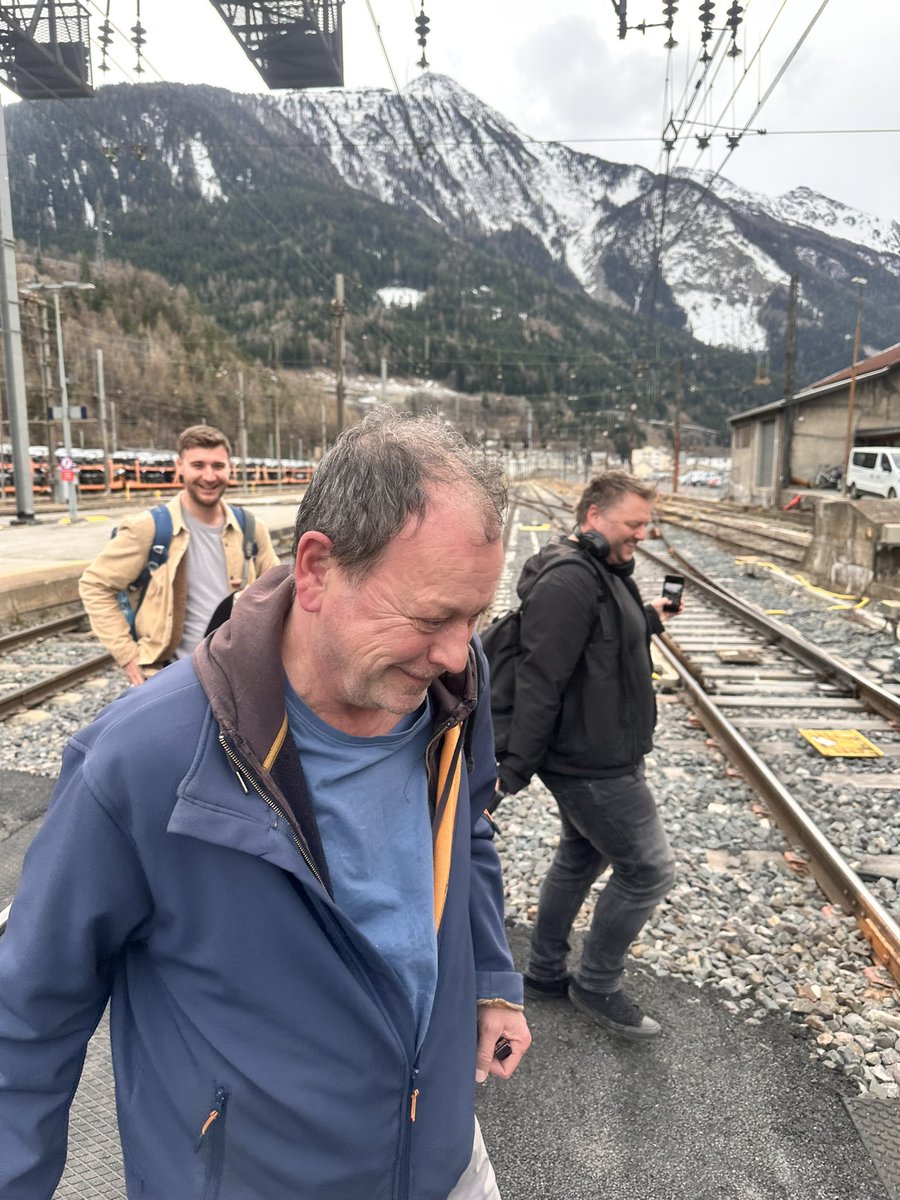 Nik Simon tweet media