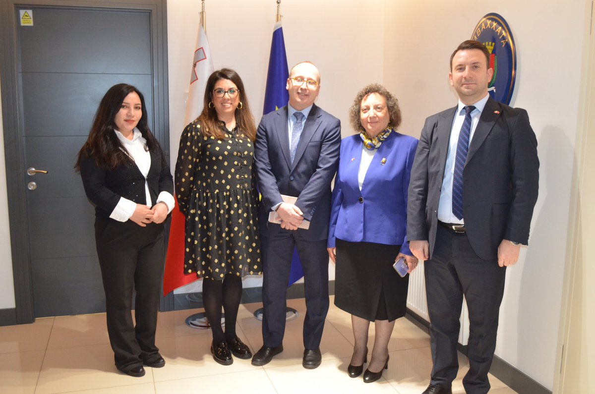 Diplomatic Observer tweet media