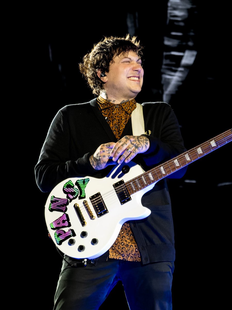 Hi Frank Hero! nãna tweet media