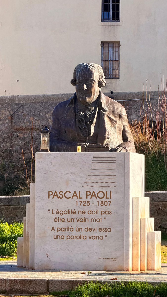 𝐏𝐫𝐞́𝐬𝐞𝐧𝐭𝐬 𝐝𝐞̀𝐬 𝐡𝐢𝐞𝐫 𝐬𝐨𝐢𝐫 𝐬𝐮𝐫 𝐥𝐞 𝐂𝐨𝐮𝐫𝐬 𝐍𝐚𝐩𝐨𝐥𝐞́𝐨𝐧 𝐞𝐭 𝐝𝐚𝐧𝐬 𝐥𝐚 𝐯𝐢𝐞𝐢𝐥𝐥𝐞 𝐯𝐢𝐥𝐥𝐞 ! 🤝

À u vostru scontru cari Aiaccini pà purtà u prughjettu d’#AiacciuVivu è l’alternativa tanta bramata pà a nostra cità ! 

1/2