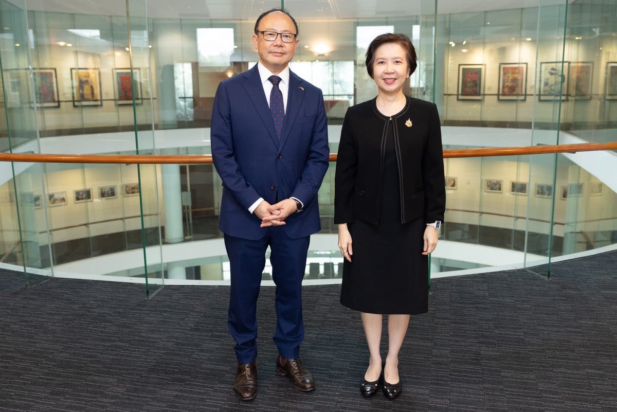 Angela Macdonald tweet media