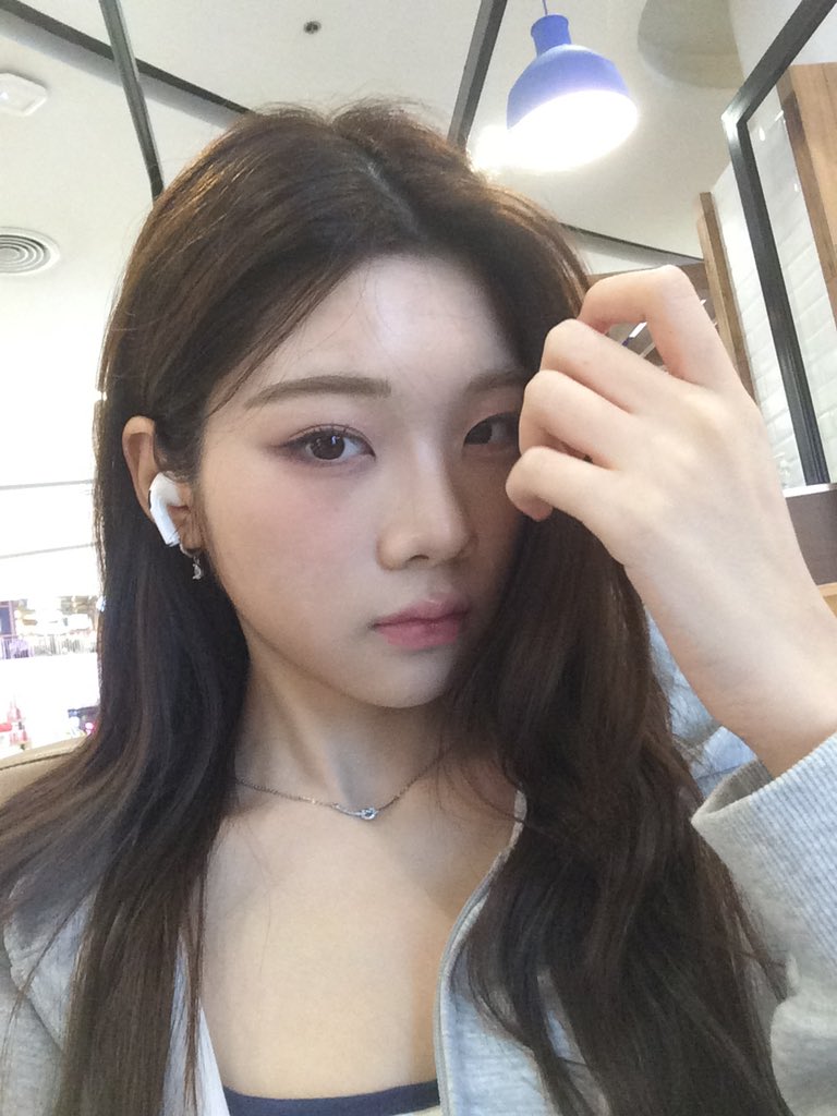 Angietiira's tweet photo. @iyousornor ให้ทั้งsetเลยจ้ะแม่ https://t.co/IS0W9YzNSX