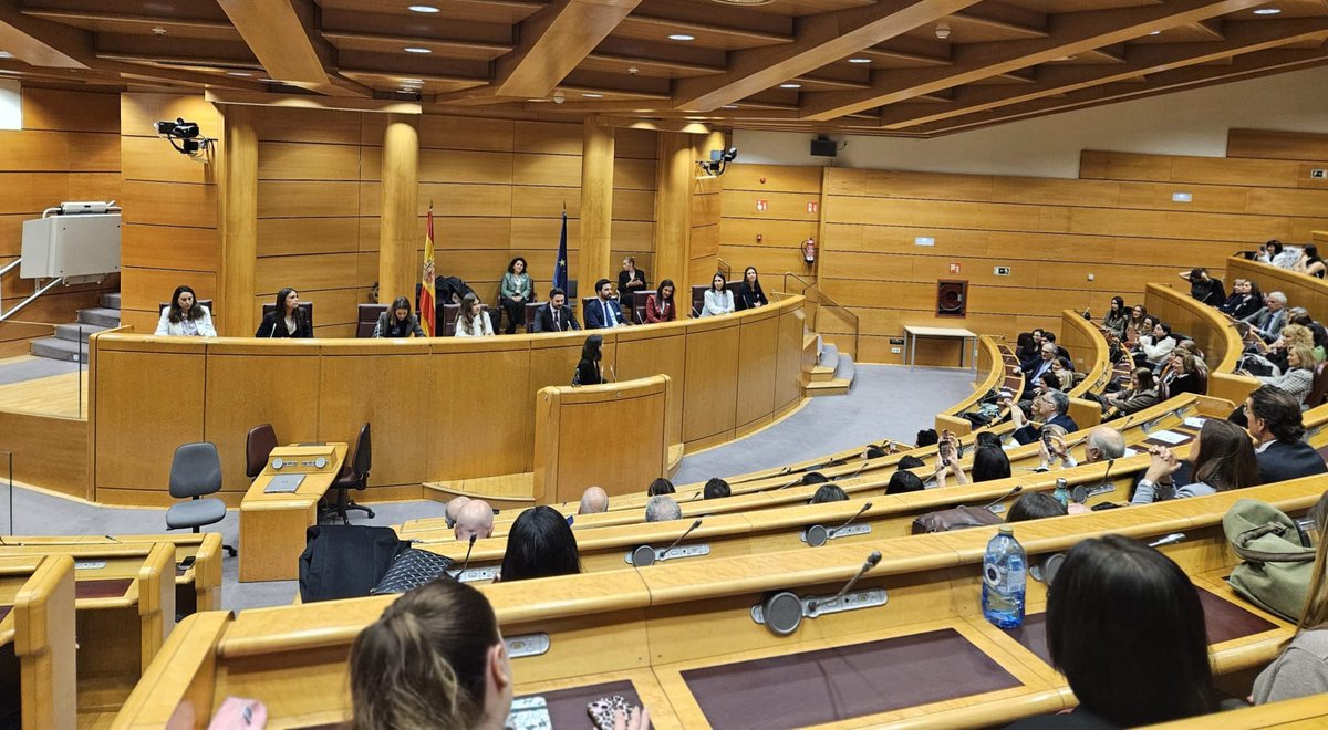 Colegio Oficial de la Psicología de Madrid tweet media