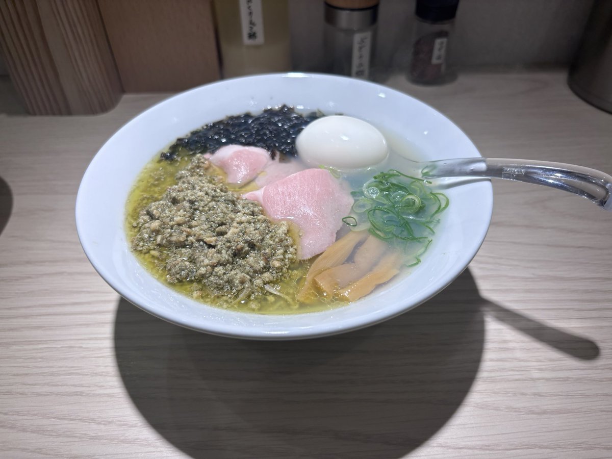 久しぶりに希いろのラーメン食べたけどうますぎる
最寄り駅に欲しい笑
