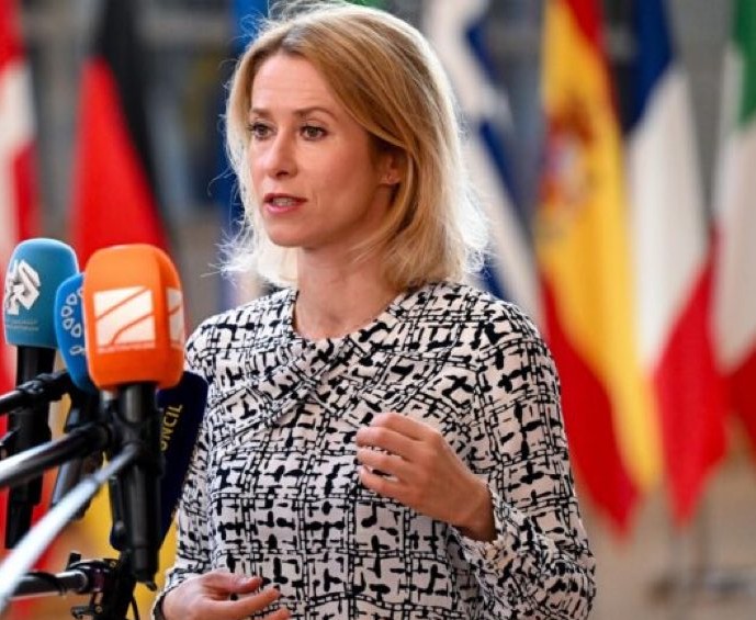 - Kaja Kallas:

"Washington is not trying to manage Europe. It is trying to dissolve it.
They do not like the European Union,..
The tactics,resemble those used by the EU's adversaries.

The answer is not bilateral deals with Trump. It is unity. Because when Europe stands