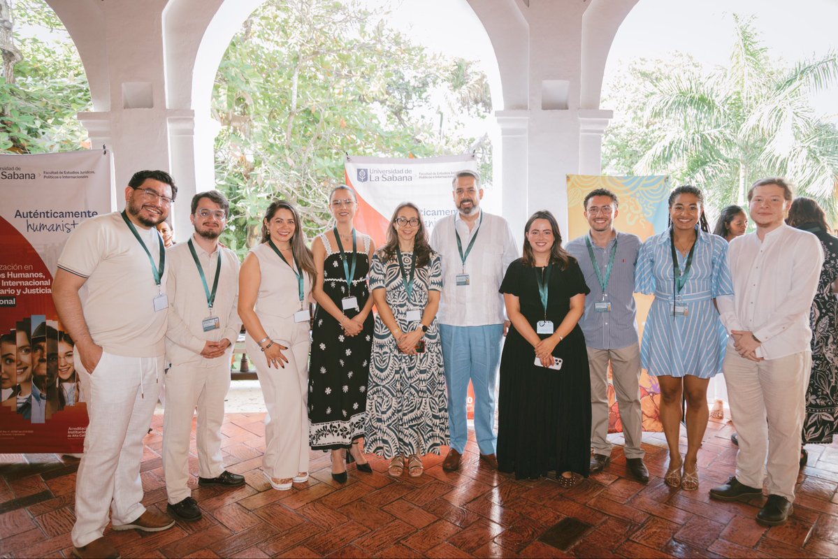 Embajada de Colombia en Países Bajos tweet media