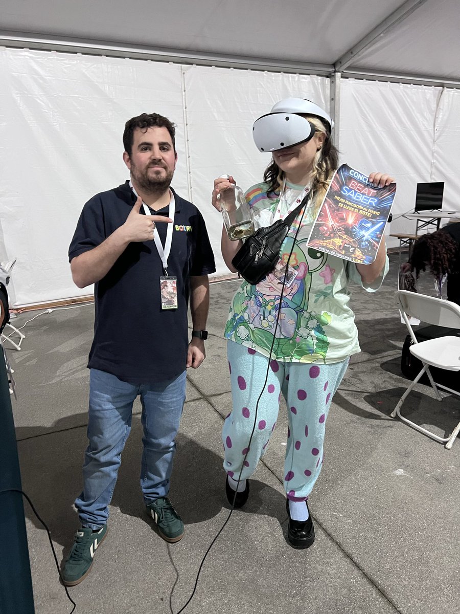 BoxRv90996's tweet photo. Nuestra ganadora de BeatSaber de la #PonteFriki se lo merece.
¡Felicidades!
🚧Próximamente se vienen más torneos y sorpresas🚧 https://t.co/xGwVINKYMA