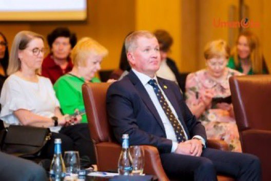 Belen Calvo Uyarra tweet media