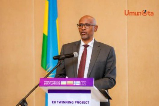 Belen Calvo Uyarra tweet media