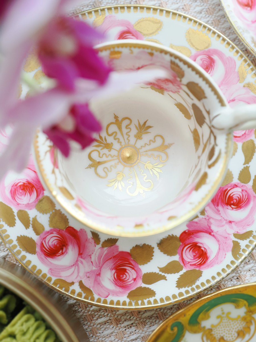 Karen_Tableware's tweet photo. Spode 3886 Cups and Saucers
https://t.co/CvQhyLojxS

#spode
#antiques
#茶好連 https://t.co/2ymiPmvov8