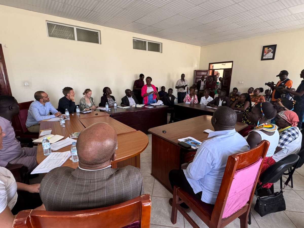 Ireland in Uganda tweet media