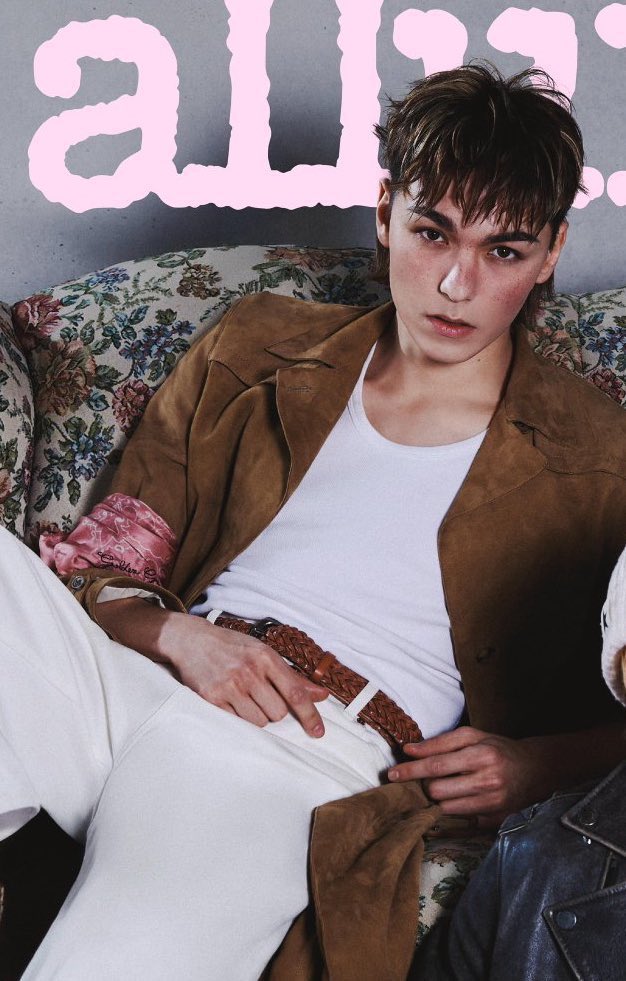 와 얼굴 진짜 헉함