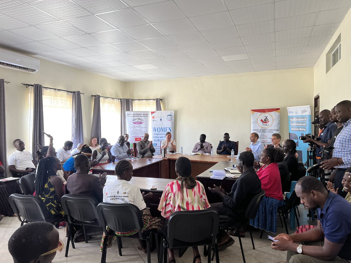 RIAMIRIAM tweet media