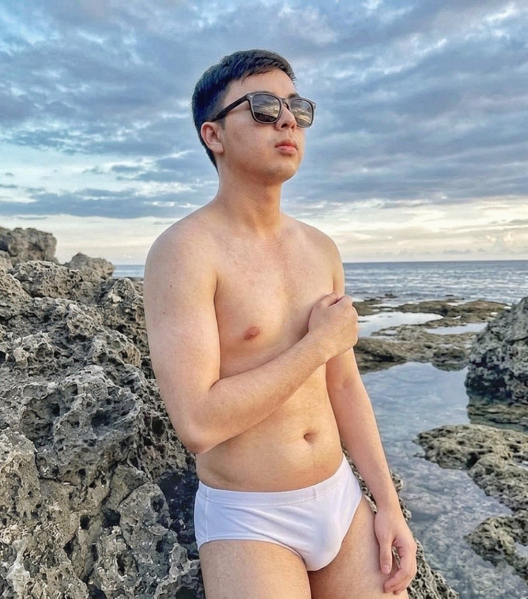 KaicheeTheDeity's tweet image. Chubby and Single ❤️
#DavaoCity #CebuCity #Seaside #OutdoorLiving