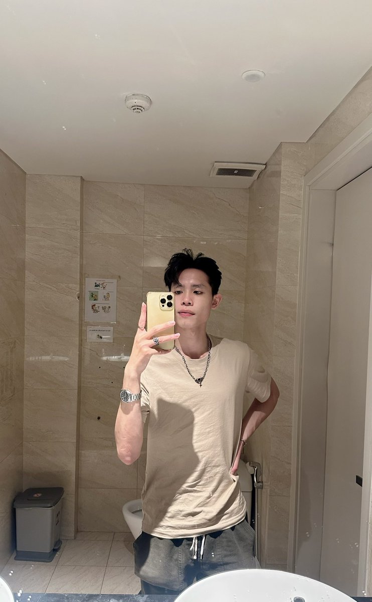 Endaynhe's tweet photo. Lâu lắm rồi chưa được cái hiệp nào 90p
Các bạn toàn đầu hàng sớm :( https://t.co/gGXTEnVowK