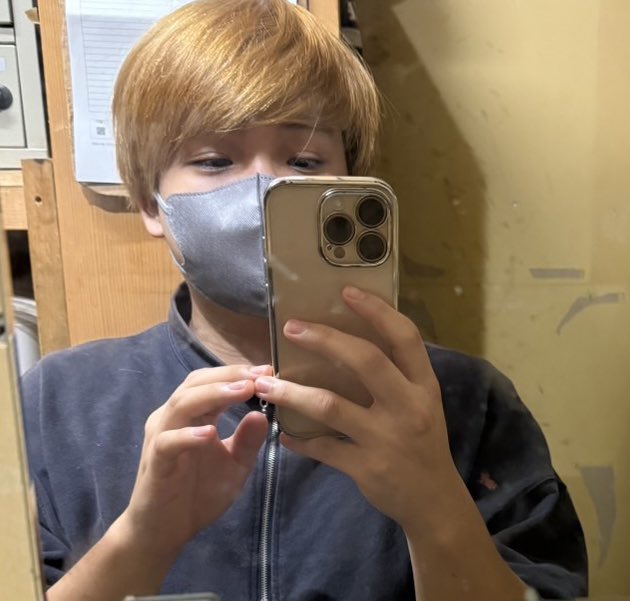 まひ tweet media
