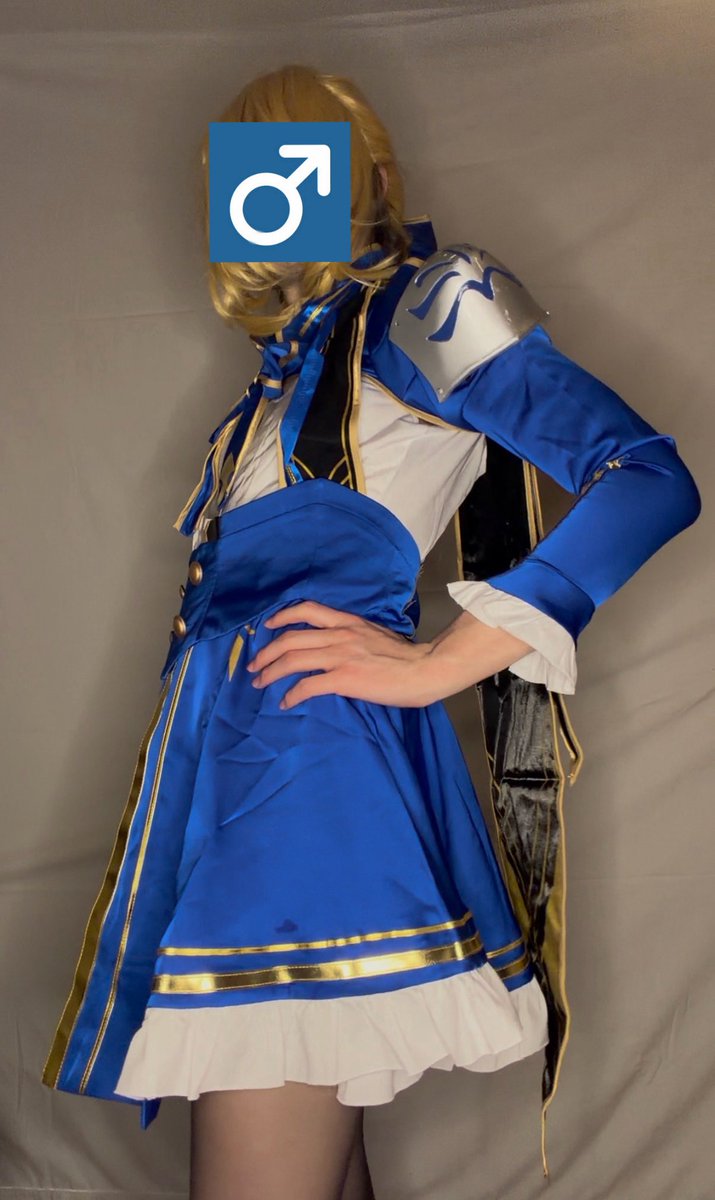 adoredbeloved's tweet photo. A peek? Under my skirt? If you insist, Master.

#Saber #Artoria #Fate #Cosplay https://t.co/x9uh9B2kB2
